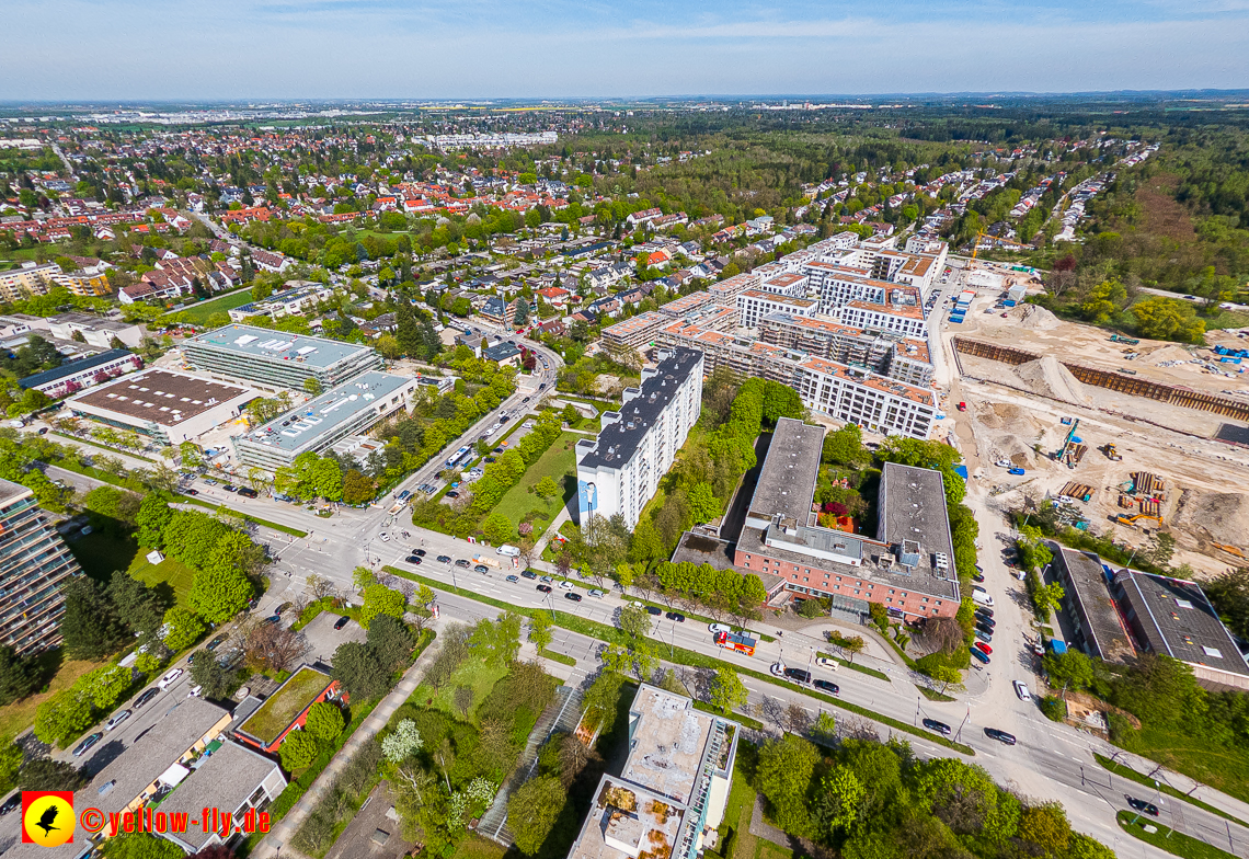 04.05.2023 - Luftbilder vom Alexisqaurtier und Pandion Verde in Neuperlach